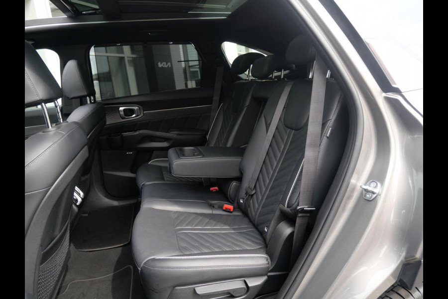 Kia Sorento 1.6 T-GDi Plug-in Hybrid 4WD ExecutiveLine 7p | Side Steps | Schuif-kanteldak | Stoelverwarming-ventilatie | Carplay | keyless |