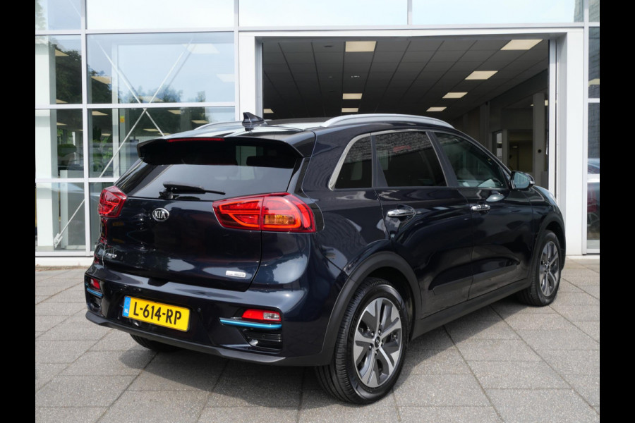 Kia e-Niro ExecutiveLine 64 kWh | SOH 95,1% | Trekhaak | Schuif-kanteldak | Stoelverwarming-ventilatie | Keyless | Navi | Carplay |