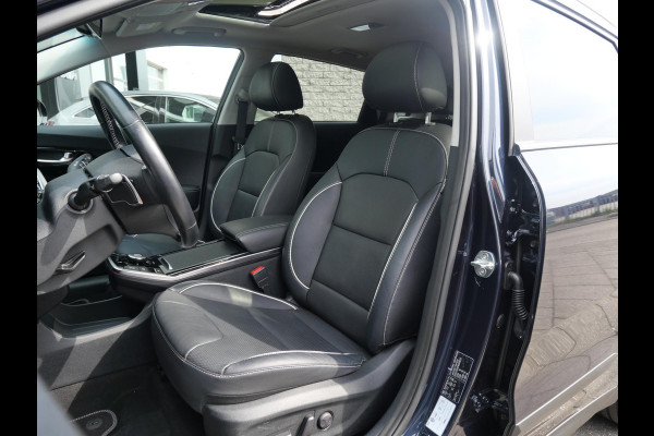 Kia e-Niro ExecutiveLine 64 kWh | SOH 95,1% | Trekhaak | Schuif-kanteldak | Stoelverwarming-ventilatie | Keyless | Navi | Carplay |