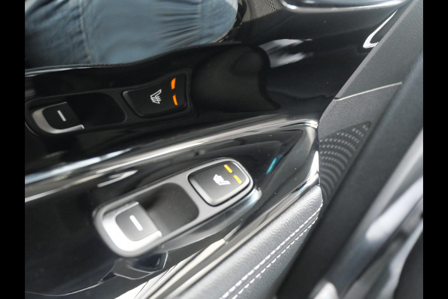 Kia e-Niro ExecutiveLine 64 kWh | SOH 95,1% | Trekhaak | Schuif-kanteldak | Stoelverwarming-ventilatie | Keyless | Navi | Carplay |