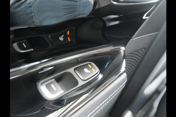 Kia e-Niro ExecutiveLine 64 kWh | SOH 95,1% | Trekhaak | Schuif-kanteldak | Stoelverwarming-ventilatie | Keyless | Navi | Carplay |