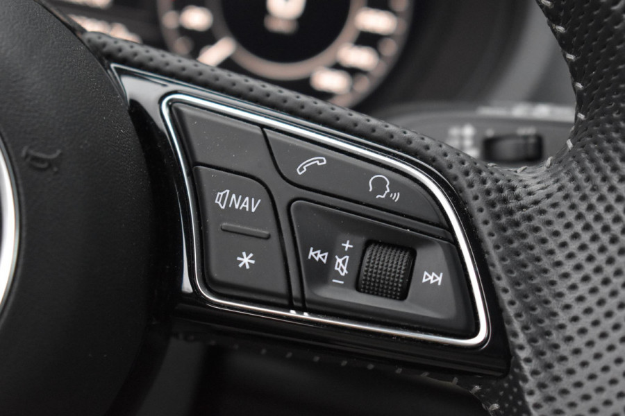 Audi A3 Sportback 40 e-tron Advance Sport S-line Lane ACC Trekhaak