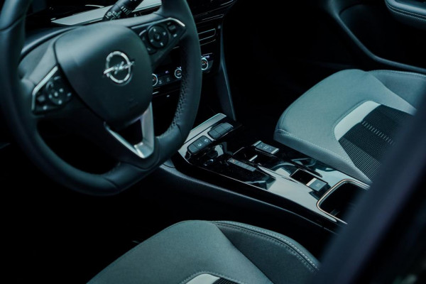 Opel Mokka Electric Edition 50 kWh / Warmtepomp / Zwart Metallic / 1 Eigenaar