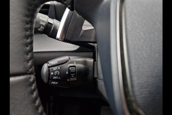 Peugeot 208 1.2 Hybrid 110 e-DCS6 Allure /Cruise /Carplay