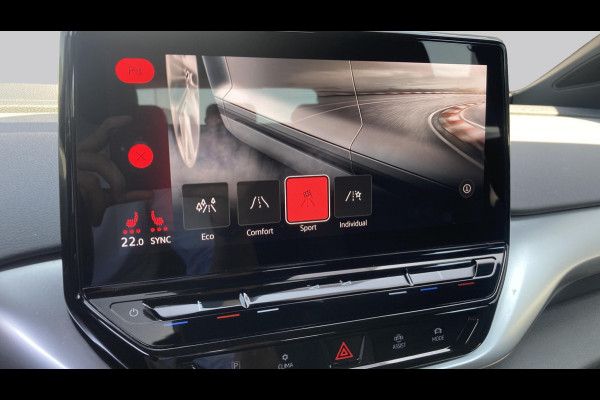 Volkswagen ID.4 Life 77 kWh 204pk | Elek. trekhaak | Warmtepomp | Stoelverwarming | Acc