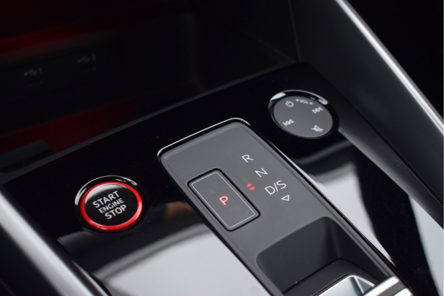 Audi S3 Sportback 2.0 TFSI 310pk Quattro | Pano | Head-Up | B&O | Camera
