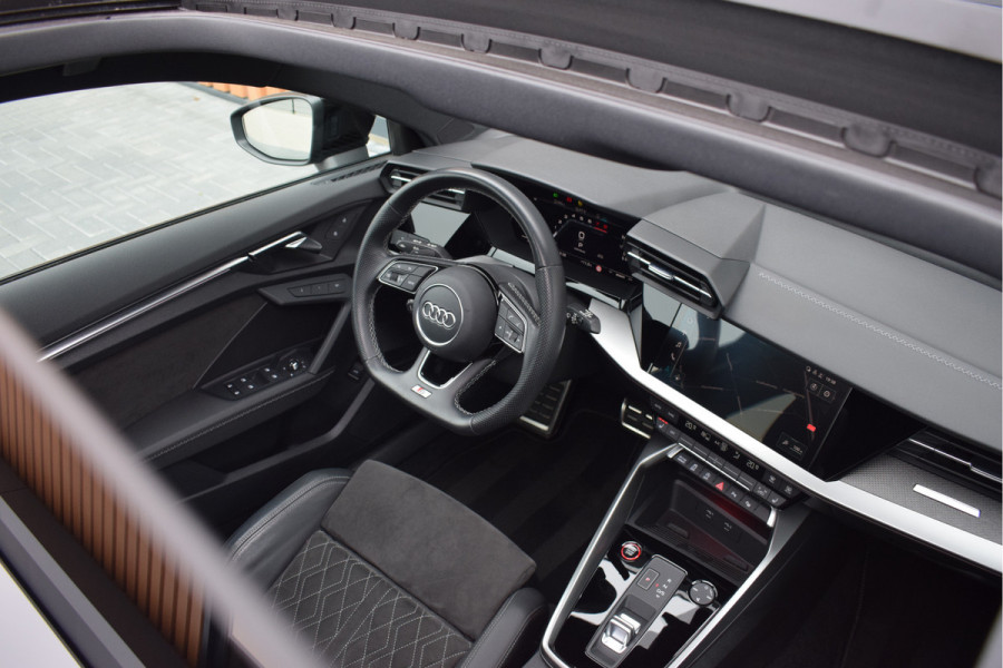 Audi S3 Sportback 2.0 TFSI 310pk Quattro | Pano | Head-Up | B&O | Camera