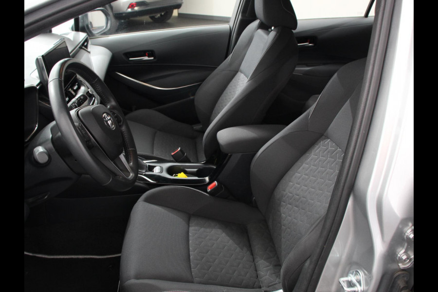 Toyota Corolla Touring Sports 1.8 Automaat Hybrid Business Camera Climate Control Cruise Control Lichtmetalen Velgen Led Parkeersensoren Navigatie Apple Carplay/ Android Auto