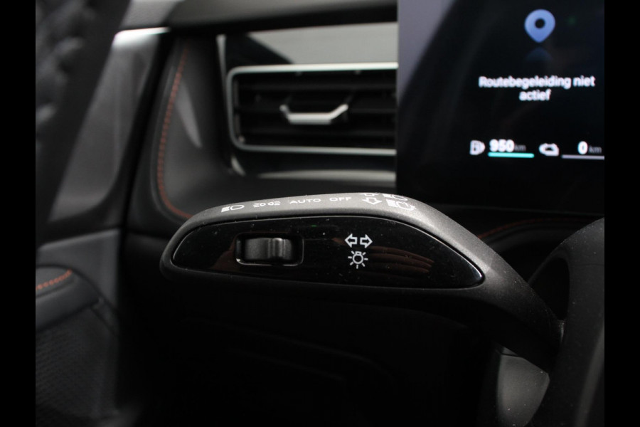 MG HS 1.5 PHEV Luxury Automaat SOH 94% Navigatie Apple Carplay/Android Auto Airco Cruise Control Lichtmetalen velgen Digitaal Dashboard