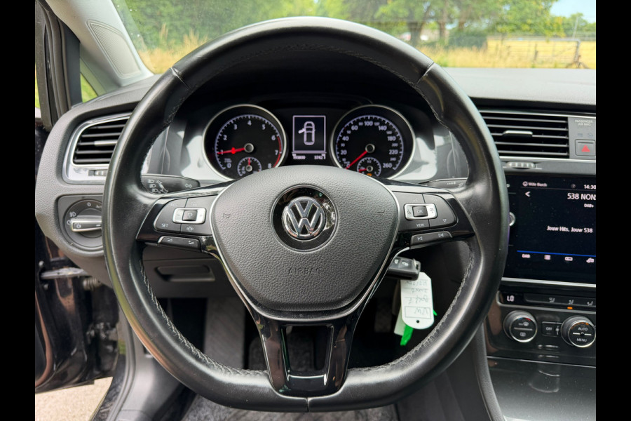 Volkswagen Golf 1.0 TSI Comfortline | Adaptief Cruise + Airco + Carplay Nu € 11.650,-!!!