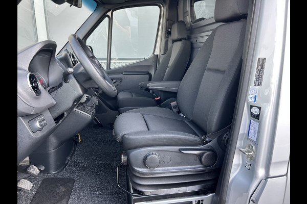 Mercedes-Benz Sprinter 315 CDI L2 H1 RWD 3500KG Trekhaak / BOTT Inrichting / MBUX 10.25 / Navigatie / Cruise control / Airco / 270 Graden achterdeuren