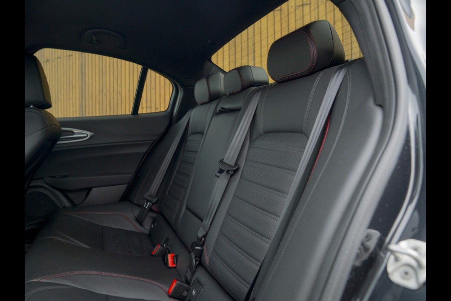 Alfa Romeo Giulia 2.0 T GME AWD Competizione | Harman/Kardon | Adapt. cruise | Veloce stoelen | carplay