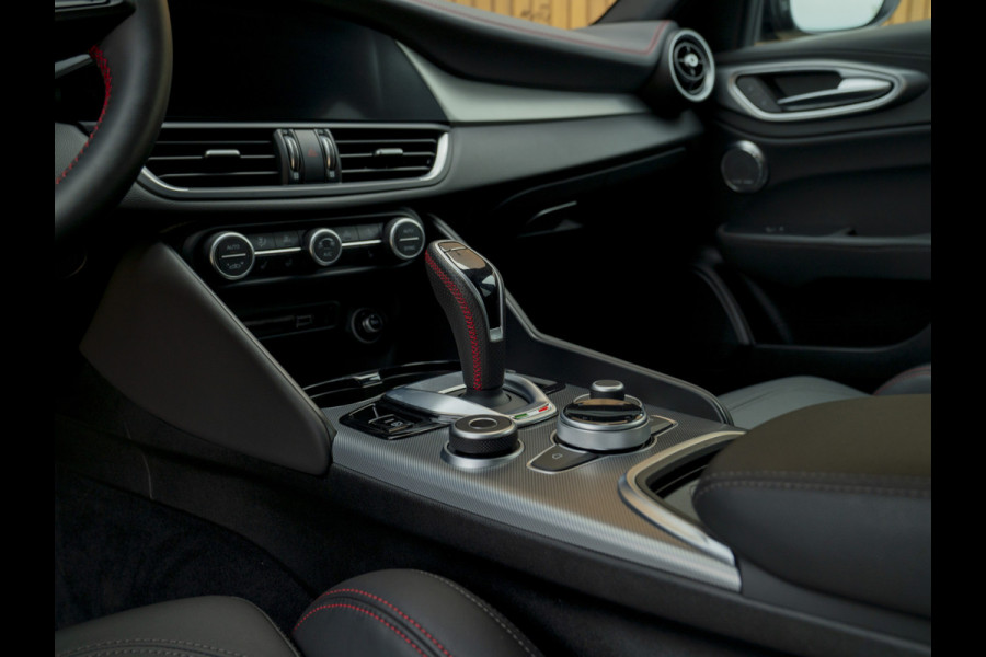 Alfa Romeo Giulia 2.0 T GME AWD Competizione | Harman/Kardon | Adapt. cruise | Veloce stoelen | carplay