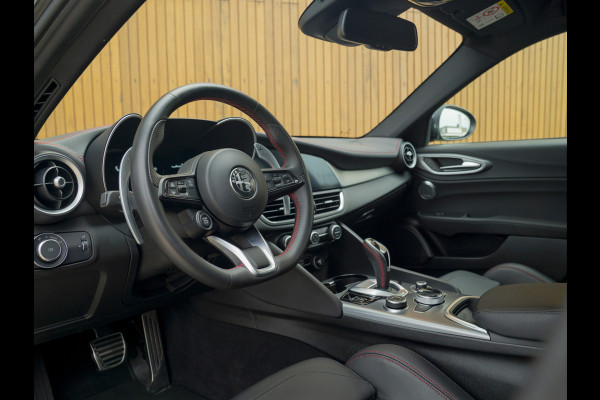 Alfa Romeo Giulia 2.0 T GME AWD Competizione | Harman/Kardon | Adapt. cruise | Veloce stoelen | carplay