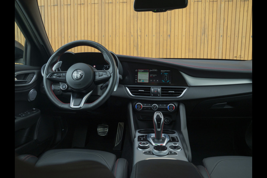 Alfa Romeo Giulia 2.0 T GME AWD Competizione | Harman/Kardon | Adapt. cruise | Veloce stoelen | carplay
