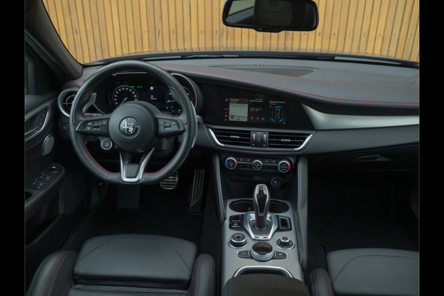 Alfa Romeo Giulia 2.0 T GME AWD Competizione | Harman/Kardon | Adapt. cruise | Veloce stoelen | carplay