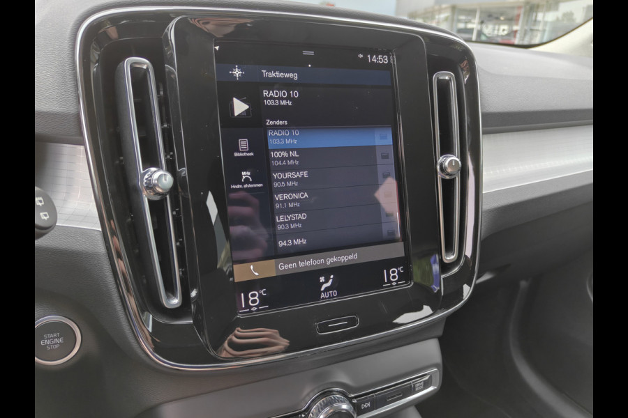 Volvo XC40 T2 130PK Momentum Business | BLIS | Camera Achter | PDC V+A | Carplay | Adapt. Cruise