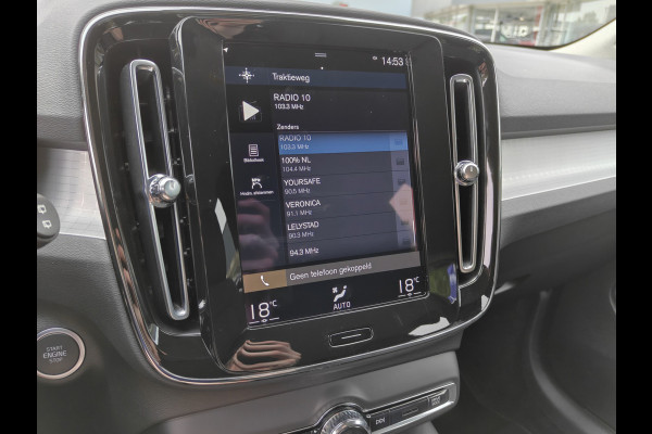Volvo XC40 T2 130PK Momentum Business | BLIS | Camera Achter | PDC V+A | Carplay | Adapt. Cruise