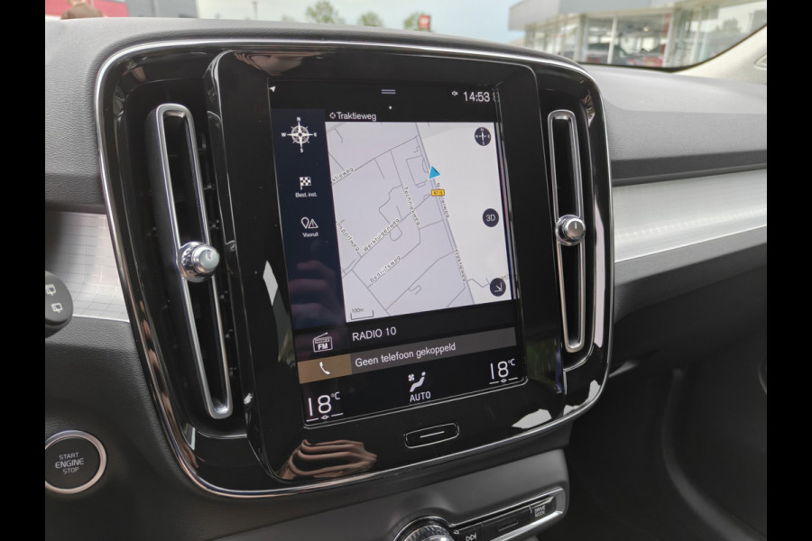 Volvo XC40 T2 130PK Momentum Business | BLIS | Camera Achter | PDC V+A | Carplay | Adapt. Cruise