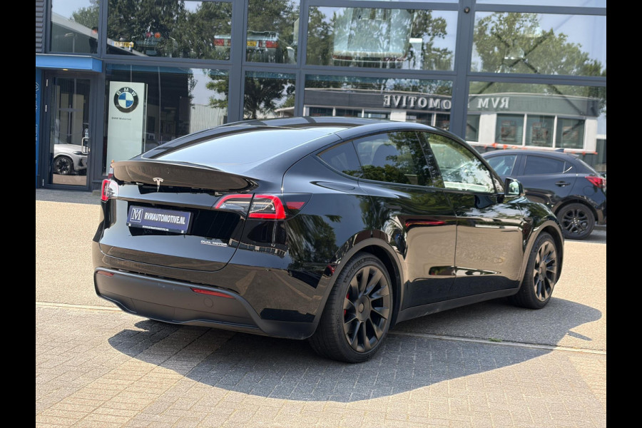 Tesla Model Y Performance AWD 75 kWh VAN: 42.900,- VOOR: 39.877,- UW WKVOORDEEL: 3.023,- | RIJKLAAR GELEVERD | 12 MND BOVAG GARANTIE | TESLA GARANTIE ACCU + AANDRIJFLIJN T/M 03-2031/ 240.000KM|