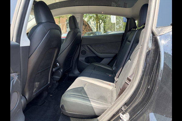 Tesla Model Y Performance AWD 75 kWh VAN: 42.900,- VOOR: 39.877,- UW WKVOORDEEL: 3.023,- | RIJKLAAR GELEVERD | 12 MND BOVAG GARANTIE | TESLA GARANTIE ACCU + AANDRIJFLIJN T/M 03-2031/ 240.000KM|