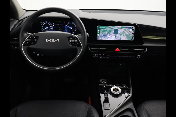 Kia Niro EV DYNAMICPLUSLINE 64.8 kWh + SCHUIFDAK | LEDER | HEAD-UP | CAMERA | SFEERVERLICHTING | ADAPTIVE CRUISE