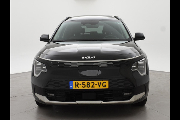 Kia Niro EV DYNAMICPLUSLINE 64.8 kWh + SCHUIFDAK | LEDER | HEAD-UP | CAMERA | SFEERVERLICHTING | ADAPTIVE CRUISE