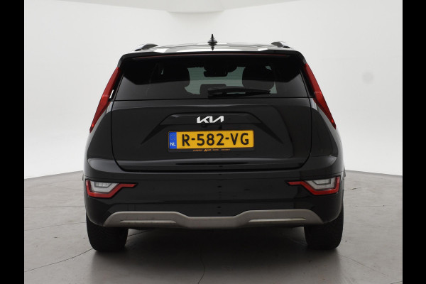 Kia Niro EV DYNAMICPLUSLINE 64.8 kWh + SCHUIFDAK | LEDER | HEAD-UP | CAMERA | SFEERVERLICHTING | ADAPTIVE CRUISE