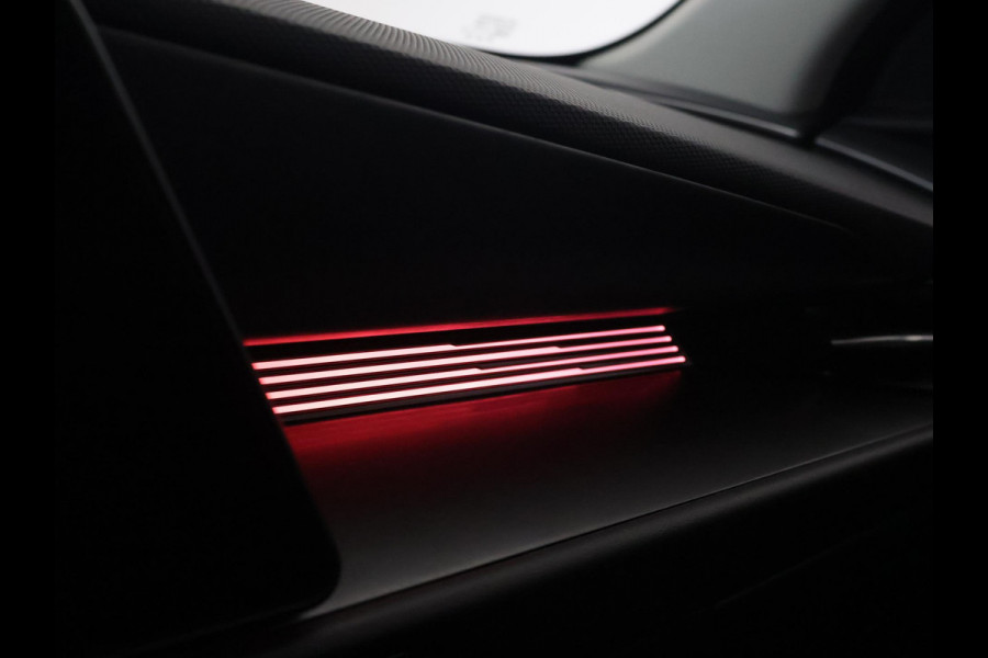 Kia Niro EV DYNAMICPLUSLINE 64.8 kWh + SCHUIFDAK | LEDER | HEAD-UP | CAMERA | SFEERVERLICHTING | ADAPTIVE CRUISE