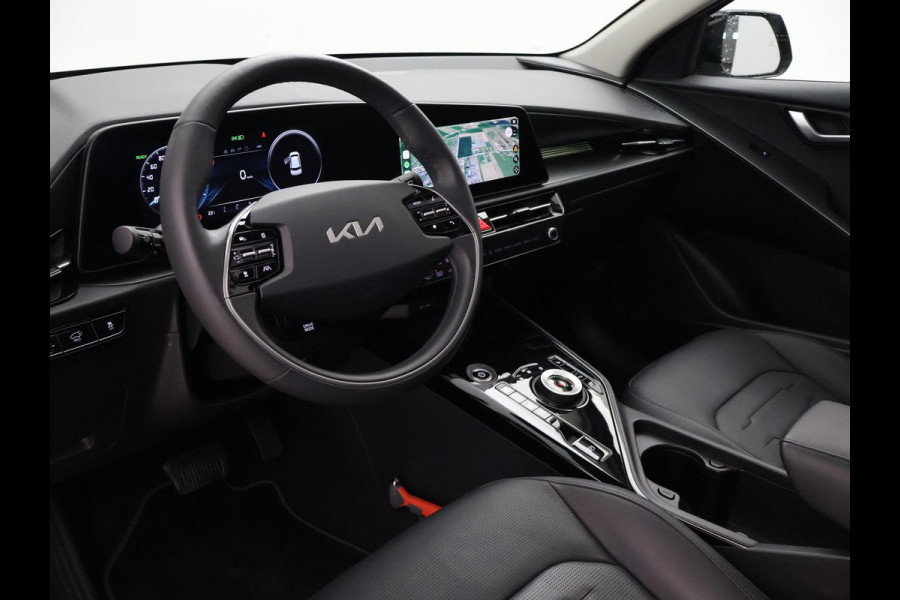 Kia Niro EV DYNAMICPLUSLINE 64.8 kWh + SCHUIFDAK | LEDER | HEAD-UP | CAMERA | SFEERVERLICHTING | ADAPTIVE CRUISE
