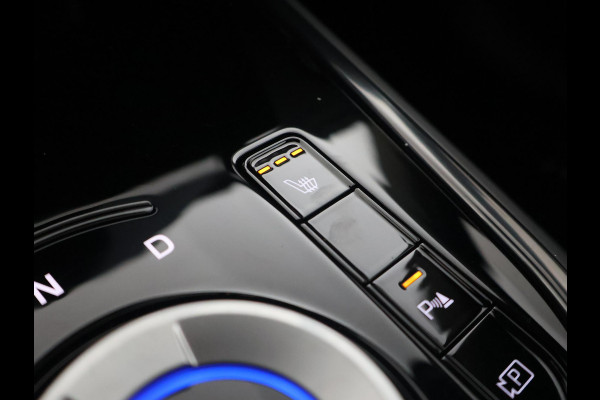 Kia Niro EV DYNAMICPLUSLINE 64.8 kWh + SCHUIFDAK | LEDER | HEAD-UP | CAMERA | SFEERVERLICHTING | ADAPTIVE CRUISE
