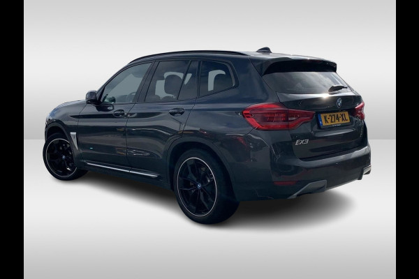 BMW iX3 High Executive 80 kWh / Panoramadak / Camera / Head-up / 20'' / Leder / Harman Kardon / Navigatie / Memory seats / Dodehoek / DAB / Stoelverwarming / Cruise Control Adaptief