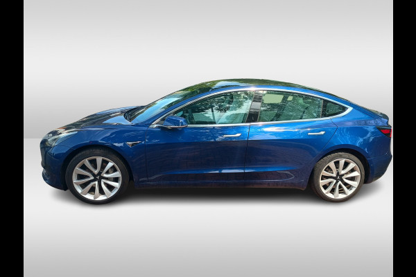 Tesla Model 3 Standard RWD Plus 60 kWh / SoH 87,5% / Trekhaak / Autopilot / Panoramadak / Camera / Premium Audio / 19'' / Leder