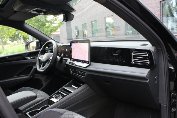 Volkswagen Tiguan 1.5 eTSI R-Line Business