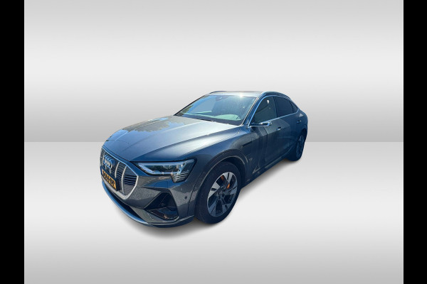 Audi e-tron Sportback 55 quattro S edition 95 kWh / Trekhaak / Panoramadak / 360Camera / RS Seats / Luchtvering / Keyless / 21'' / CarPlay / Matrix LED / Stoelverwarming / DAB / ACC