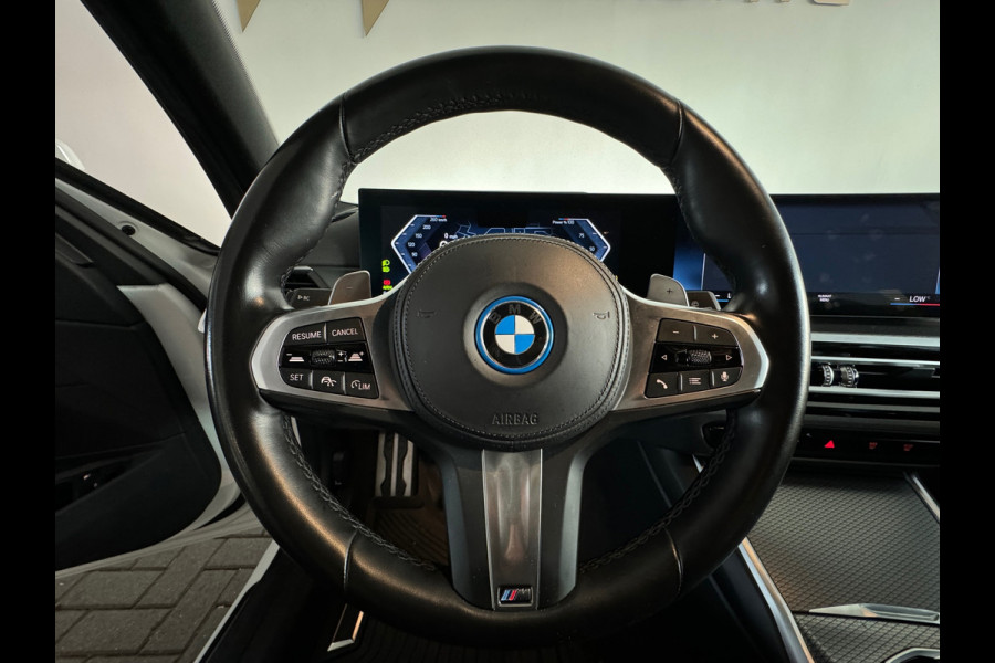 BMW 3 Serie Touring 330e M Sport HuD|Keyless|Sfeer|Camera