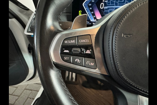 BMW 3 Serie Touring 330e M Sport HuD|Keyless|Sfeer|Camera