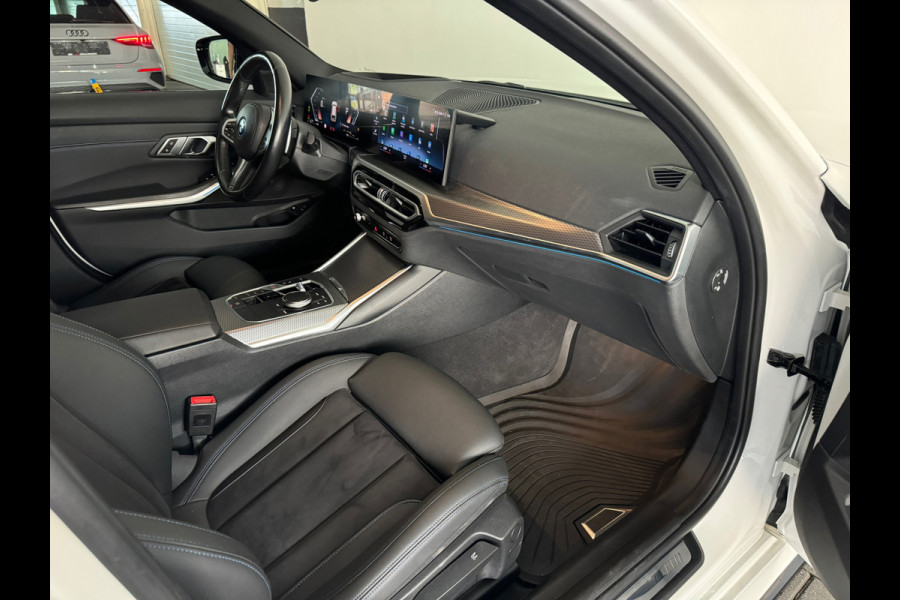 BMW 3 Serie Touring 330e M Sport HuD|Keyless|Sfeer|Camera