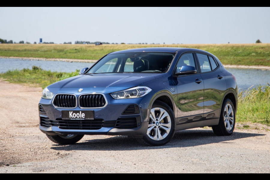 BMW X2 xDrive25e Executive CAMERA / PLUG IN HYBRID / STOELVERWARMING / DEALER ONDERHOUDEN
