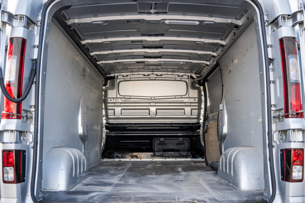 Fiat Talento 2.0 EcoJet L2H1 | 170 PK | 3-Zits | Cruise | Airco | Trekhaak | Imperiaal