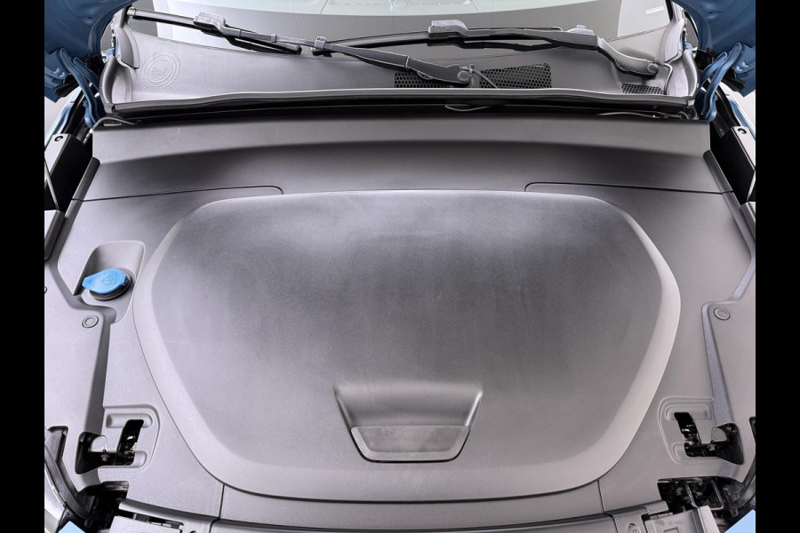 Volvo C40 Recharge Core 69 kWh SOH 93%|VOLVO DEALER ONDERHOUDEN| ACHTERUITRIJCAMERA| PANORAMADAK| STOEL + STUURVERWARMING| RIJKLAARPRIJS INCL. 12 MAANDEN BOVAG GARANTIE|