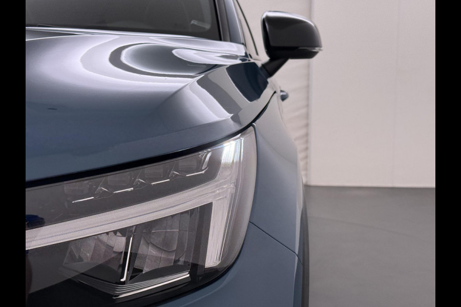 Volvo C40 Recharge Core 69 kWh SOH 93%|VOLVO DEALER ONDERHOUDEN| ACHTERUITRIJCAMERA| PANORAMADAK| STOEL + STUURVERWARMING| RIJKLAARPRIJS INCL. 12 MAANDEN BOVAG GARANTIE|