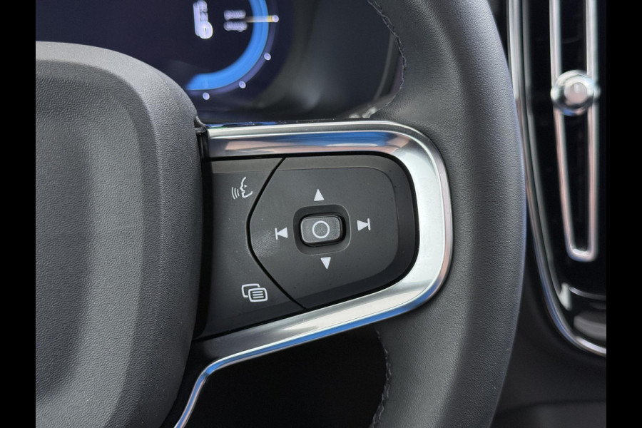 Volvo C40 Recharge Core 69 kWh SOH 93%|VOLVO DEALER ONDERHOUDEN| ACHTERUITRIJCAMERA| PANORAMADAK| STOEL + STUURVERWARMING| RIJKLAARPRIJS INCL. 12 MAANDEN BOVAG GARANTIE|