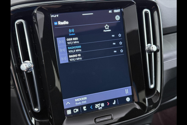 Volvo C40 Recharge Core 69 kWh SOH 93%|VOLVO DEALER ONDERHOUDEN| ACHTERUITRIJCAMERA| PANORAMADAK| STOEL + STUURVERWARMING| RIJKLAARPRIJS INCL. 12 MAANDEN BOVAG GARANTIE|
