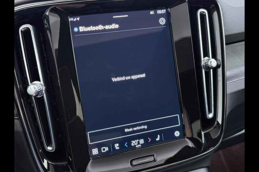 Volvo C40 Recharge Core 69 kWh SOH 93%|VOLVO DEALER ONDERHOUDEN| ACHTERUITRIJCAMERA| PANORAMADAK| STOEL + STUURVERWARMING| RIJKLAARPRIJS INCL. 12 MAANDEN BOVAG GARANTIE|