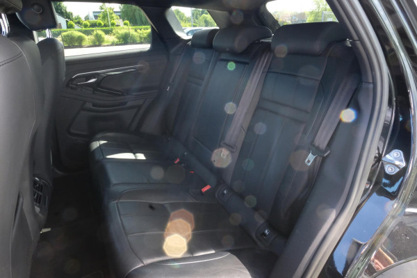 Land Rover Range Rover Evoque 1.5 P300e PHEV AWD Dynamic HSE 309 PK | Trekhaak Afneembaar | Lederen Bekleding | Elektrische Stoelen | Camera | Navigatie