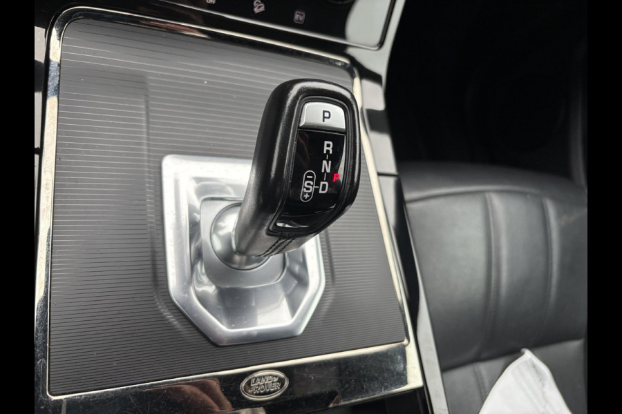Land Rover Range Rover Evoque 1.5 P300e PHEV AWD Dynamic HSE 309 PK | Trekhaak Afneembaar | Lederen Bekleding | Elektrische Stoelen | Camera | Navigatie