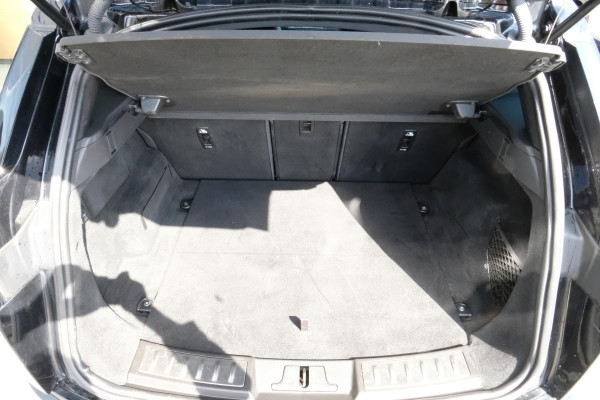Land Rover Range Rover Evoque 1.5 P300e PHEV AWD Dynamic HSE 309 PK | Trekhaak Afneembaar | Lederen Bekleding | Elektrische Stoelen | Camera | Navigatie
