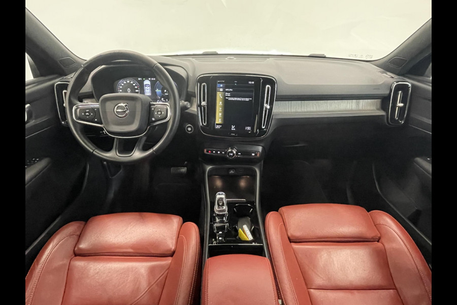 Volvo XC40 1.5 T5 Recharge Inscription Navigatie Apple Carplay Android Auto Camera Parkeersensoren Cruise Control Leder Full LED Stoel- en stuurverwarming Climate Control Lichtmetalen velgen