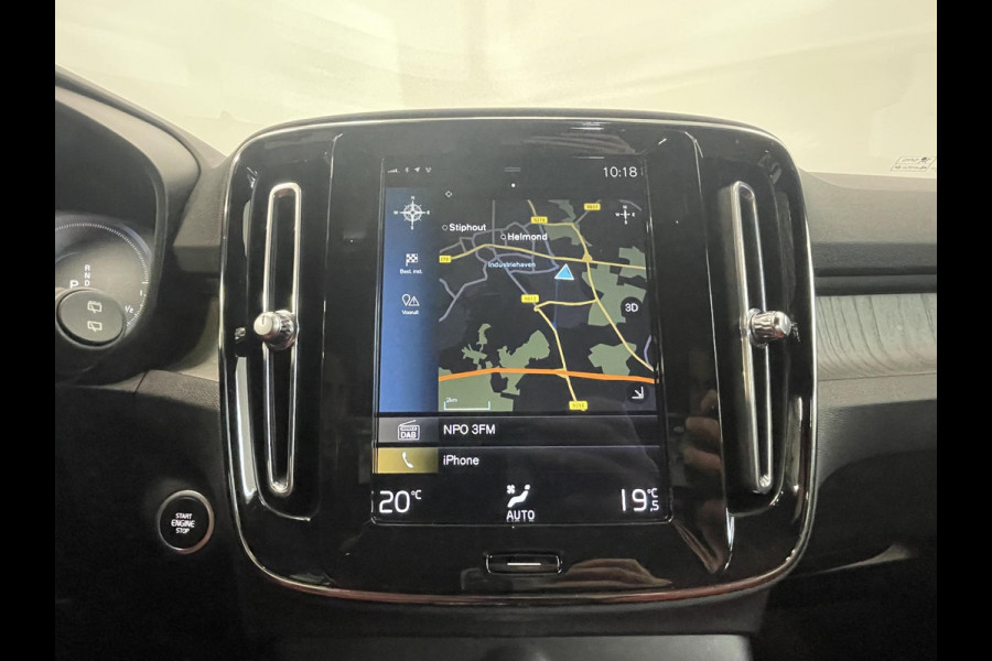 Volvo XC40 1.5 T5 Recharge Inscription Navigatie Apple Carplay Android Auto Camera Parkeersensoren Cruise Control Leder Full LED Stoel- en stuurverwarming Climate Control Lichtmetalen velgen